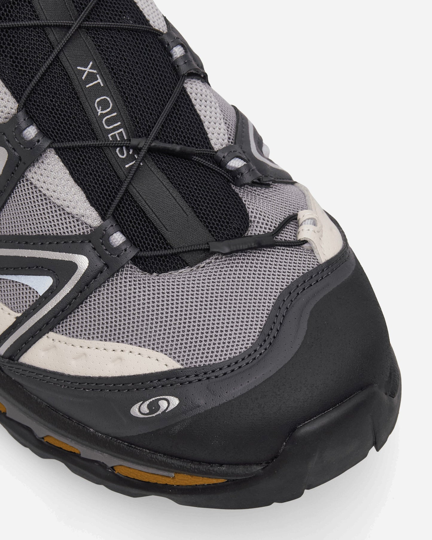 XT-QUEST Sneakers Black / Paloma / Brillant Olive