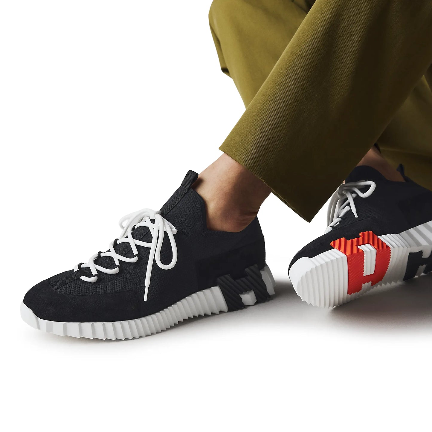 Hermes Paris Lift Slip-On Noir Blanc Sneaker