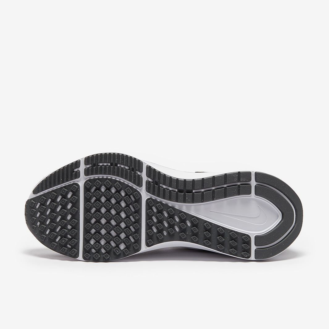 Nike Structure 25 - Black/White