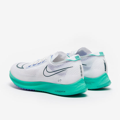 Nike Streakfly - White/Deep Jungle