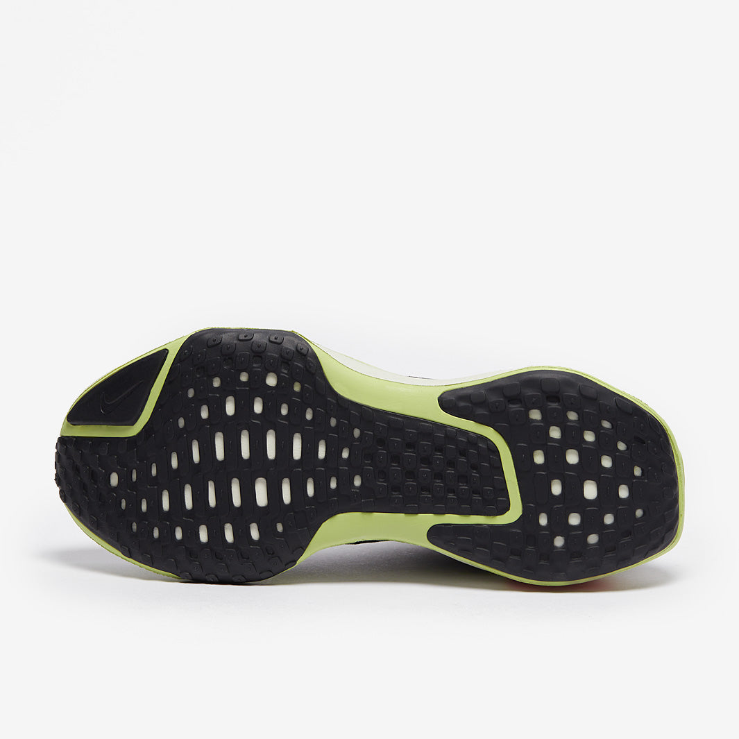 Nike Invincible 3 - Black/Bronzine-Olive Aura