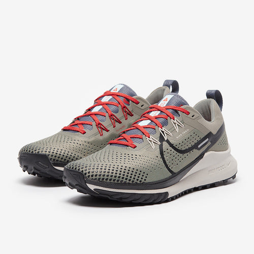 Nike Pegasus Trail 4