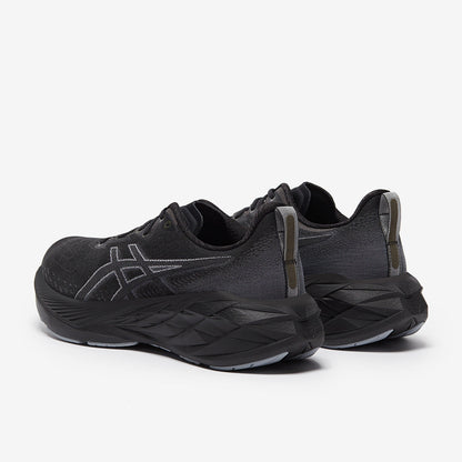 ASICS Novablast 4