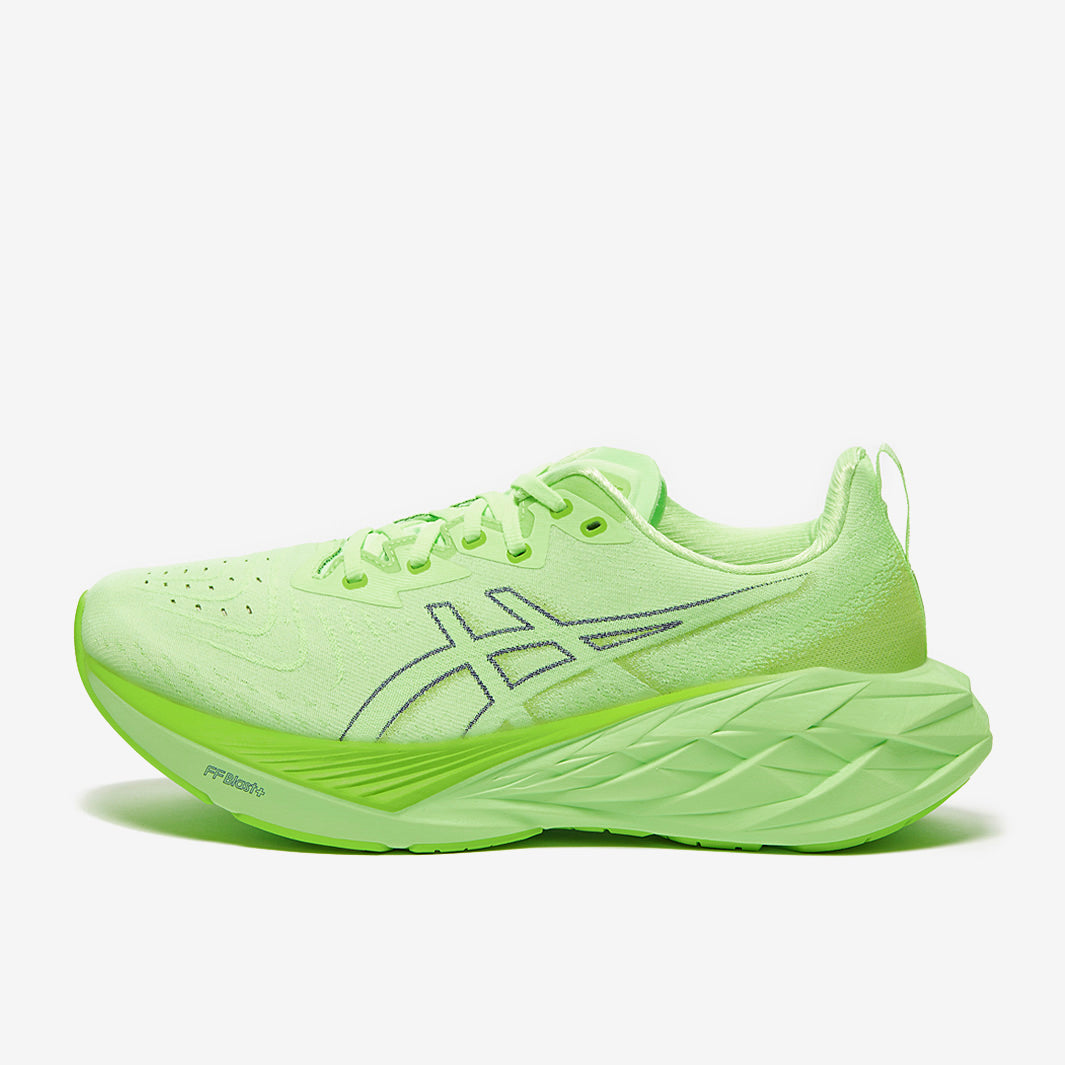 ASICS Novablast 4