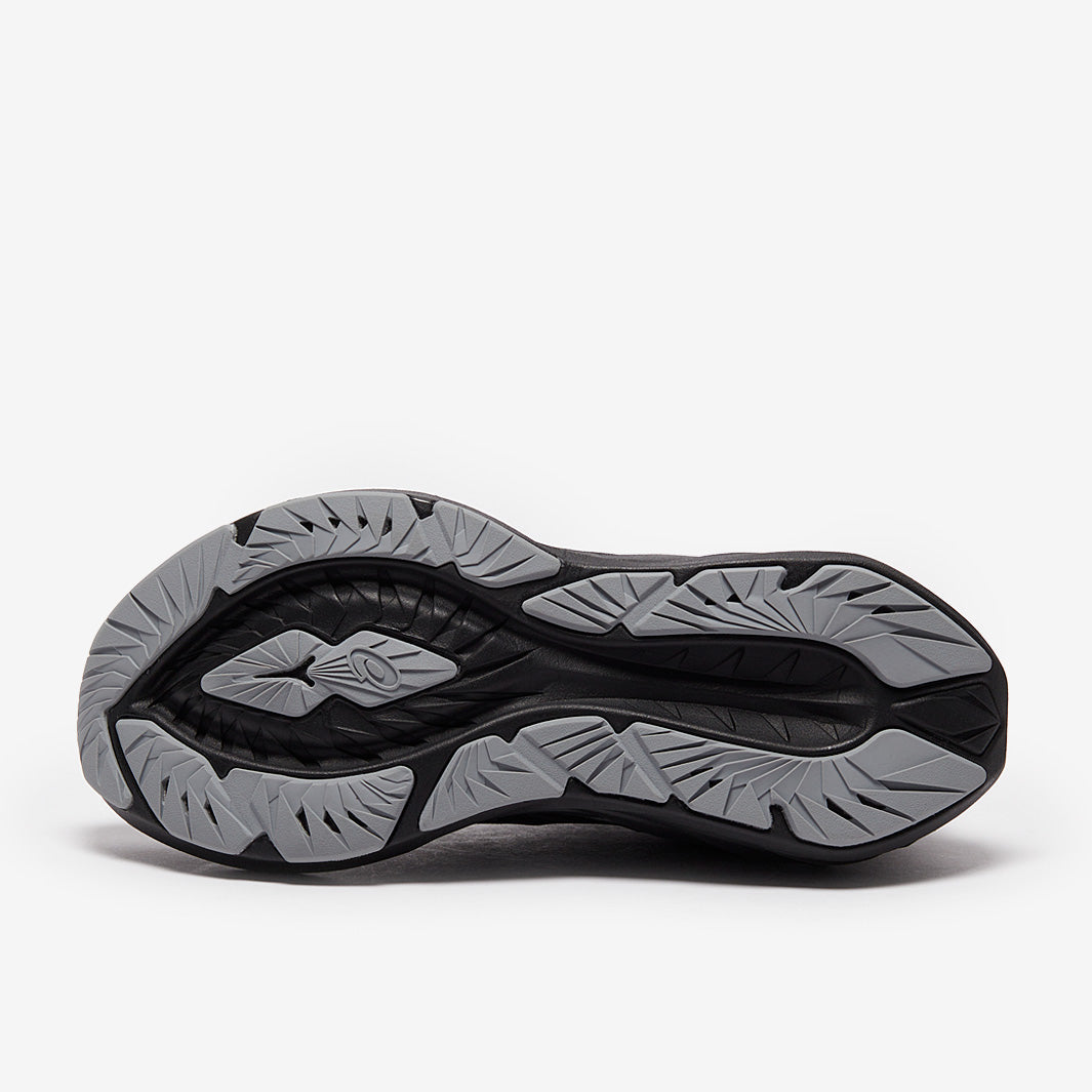 ASICS Womens Novablast 4