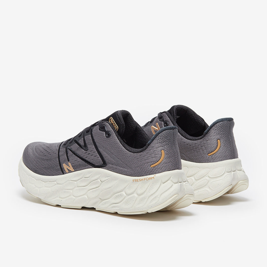 New Balance Fresh Foam X More v4