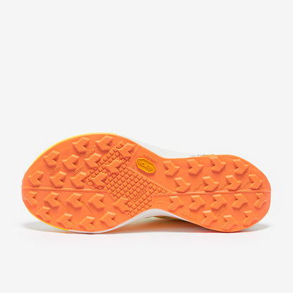 Nike Ultrafly - Summit White/Black