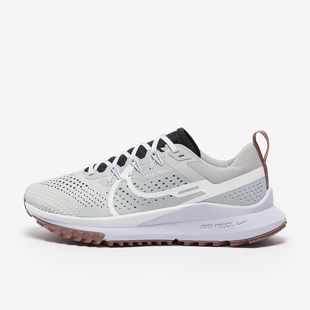 Nike Womens Pegasus Trail 4 - Lt Smoke Grey/White-Black