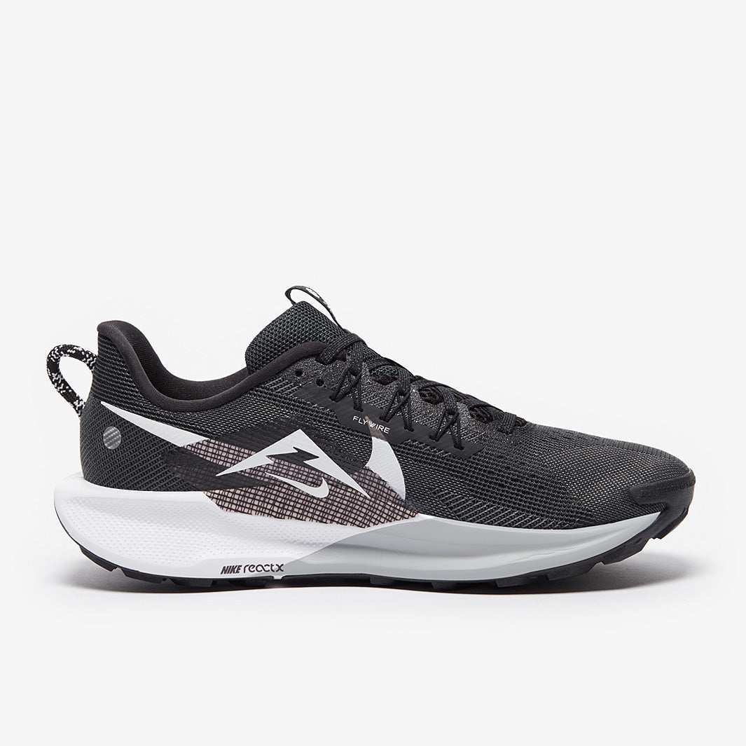 Nike Pegasus Trail 5