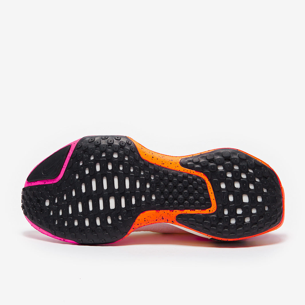 Nike Womens Invincible Run Flyknit 3 - White/Black-Bright Mango