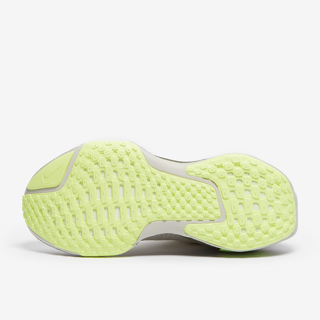 Nike Womens Invincible 3 Premium - Light Bone/Cargo Khaki-Barely Volt