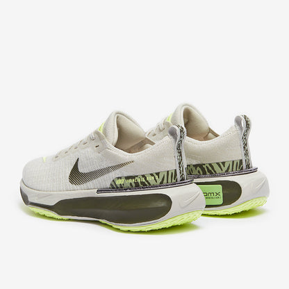 Nike Womens Invincible 3 Premium - Light Bone/Cargo Khaki-Barely Volt