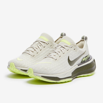 Nike Womens Invincible 3 Premium - Light Bone/Cargo Khaki-Barely Volt