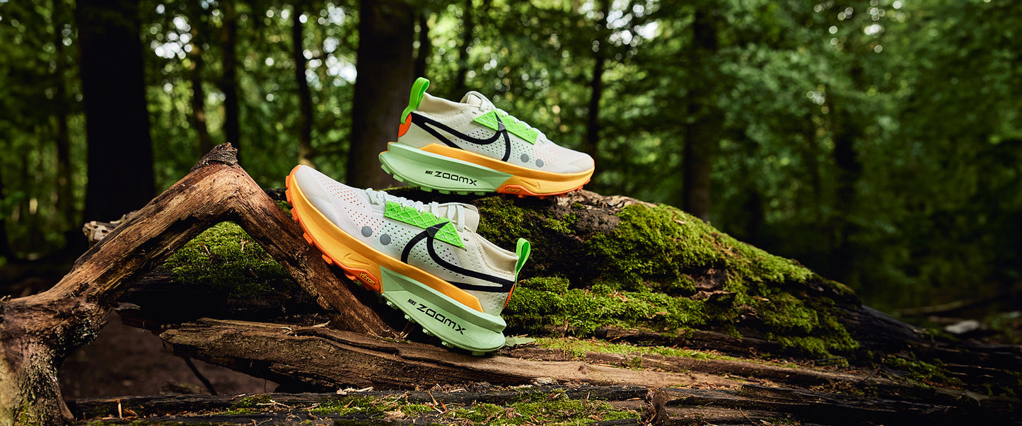 Nike Womens Zegama Trail 2 - Summit White/Black