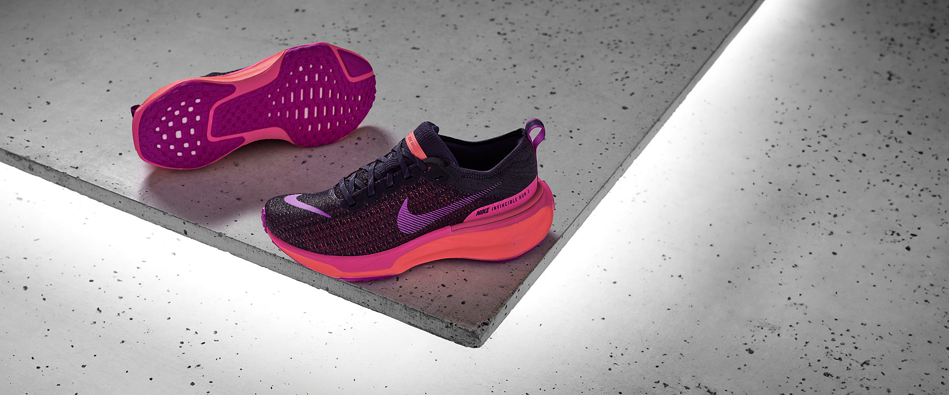 Nike Womens Invincible Run 3