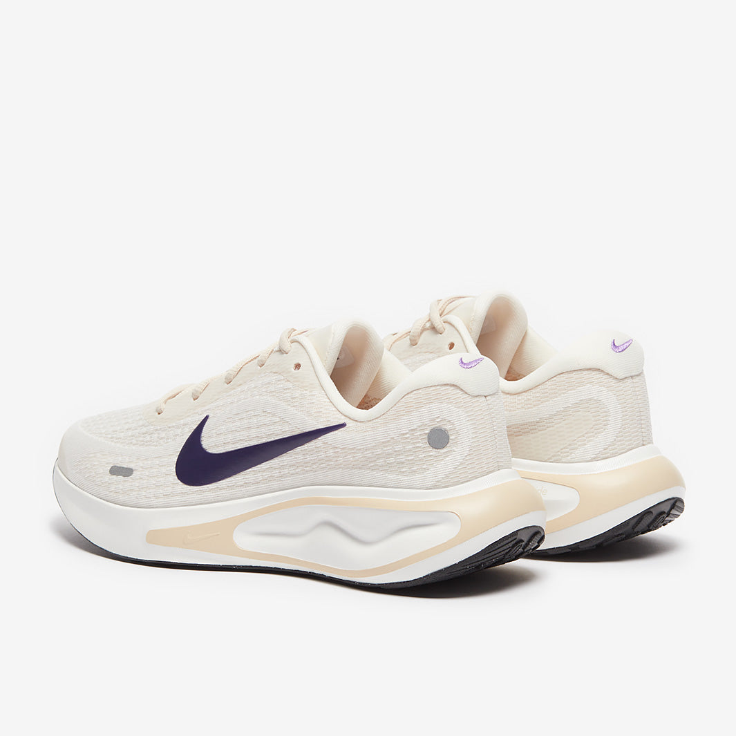 Nike Womens Journey Run