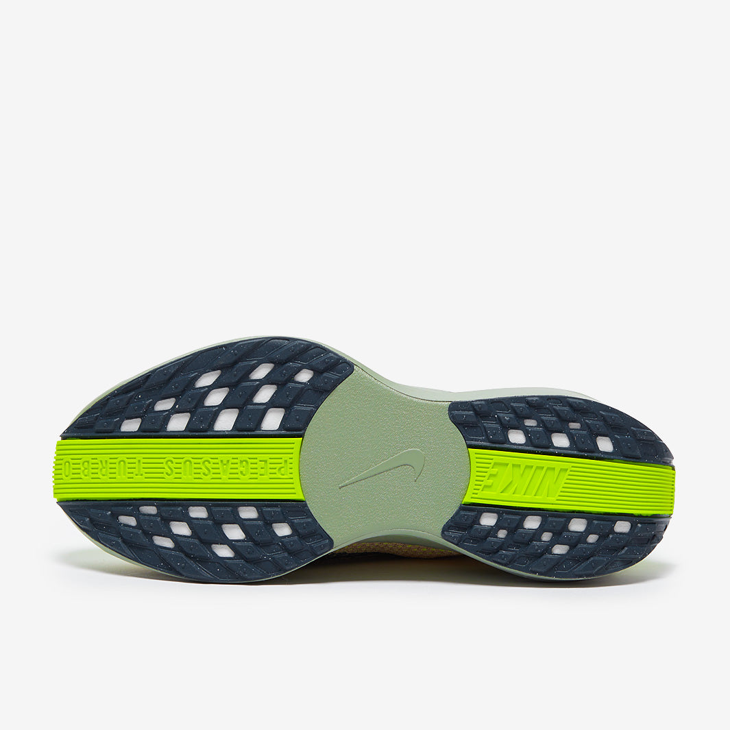 Nike Womens Pegasus Plus