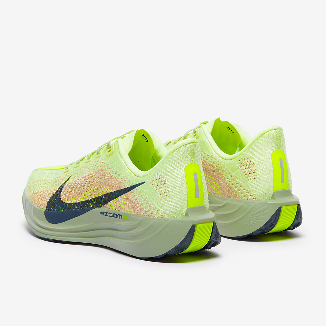 Nike Womens Pegasus Plus