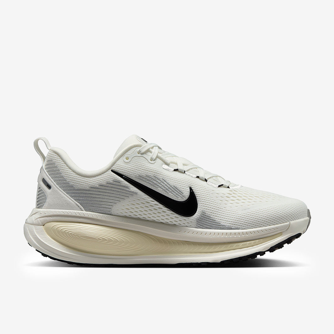 Nike Womens Vomero 18