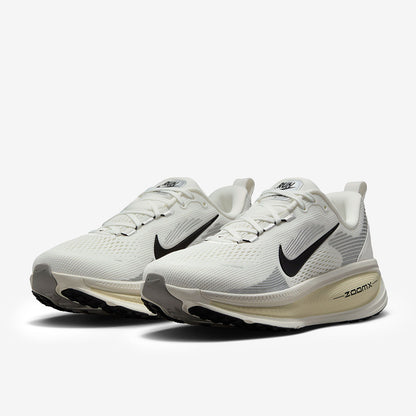 Nike Womens Vomero 18