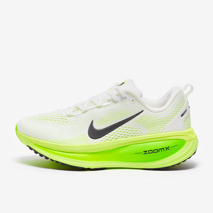 Nike Womens Vomero 18