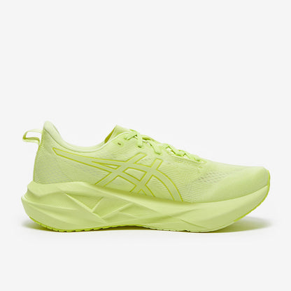 Asics Novablast 5 Lite-Show