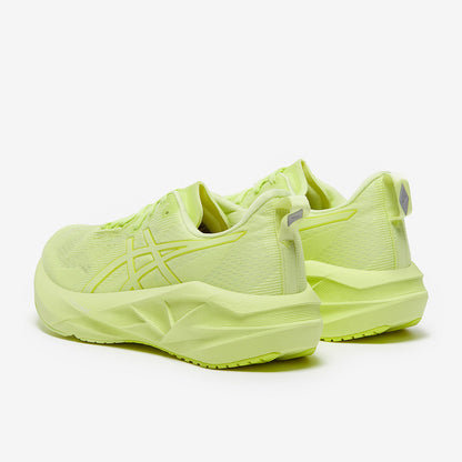 Asics Novablast 5 Lite-Show