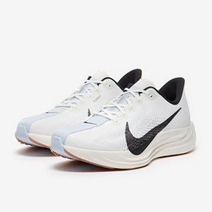 Nike Pegasus Plus