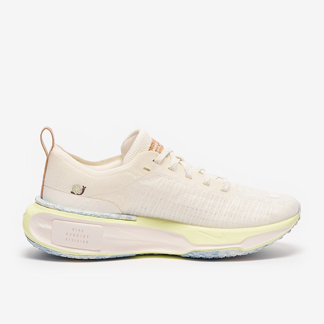 Nike Womens Invincible 3