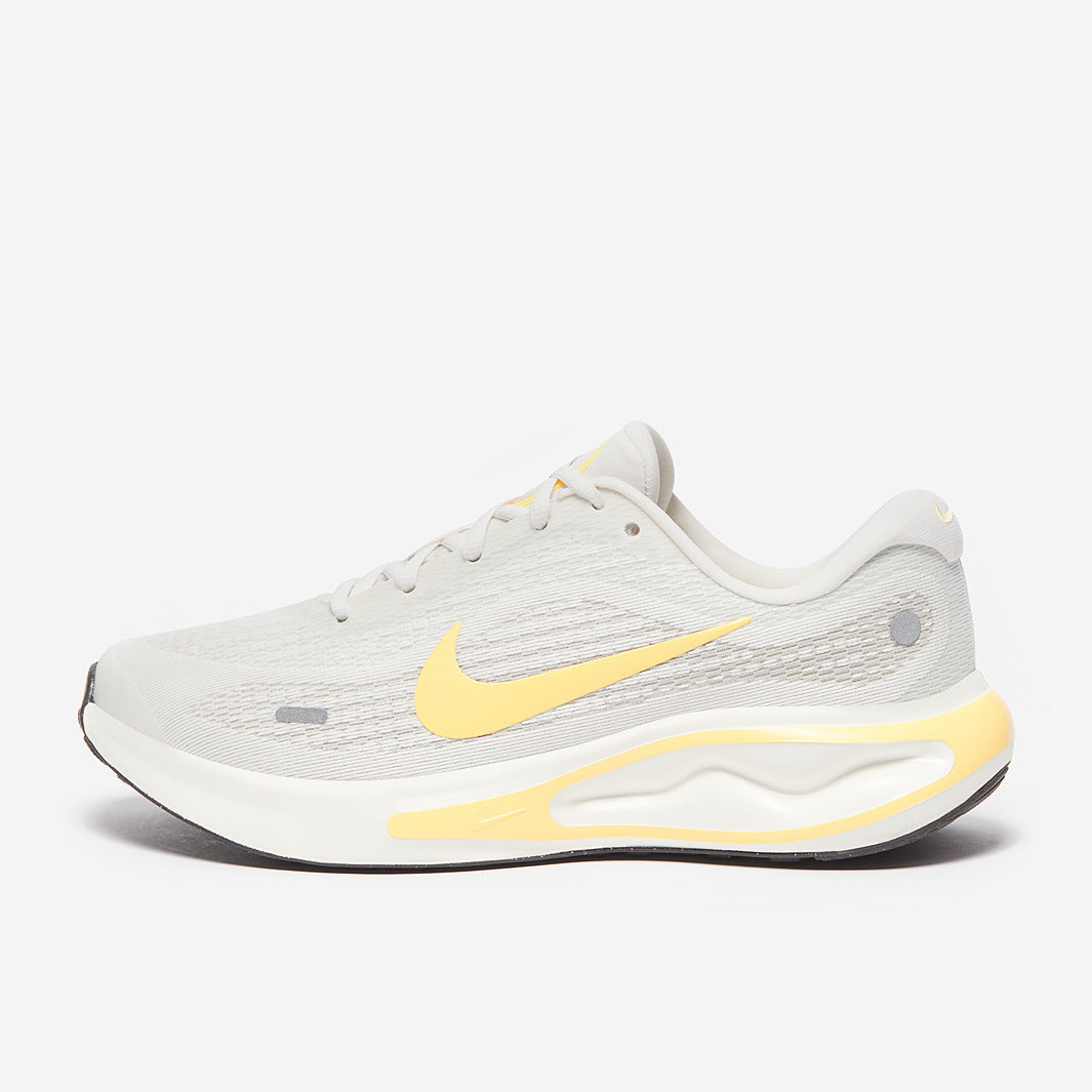 Nike Womens Journey Run