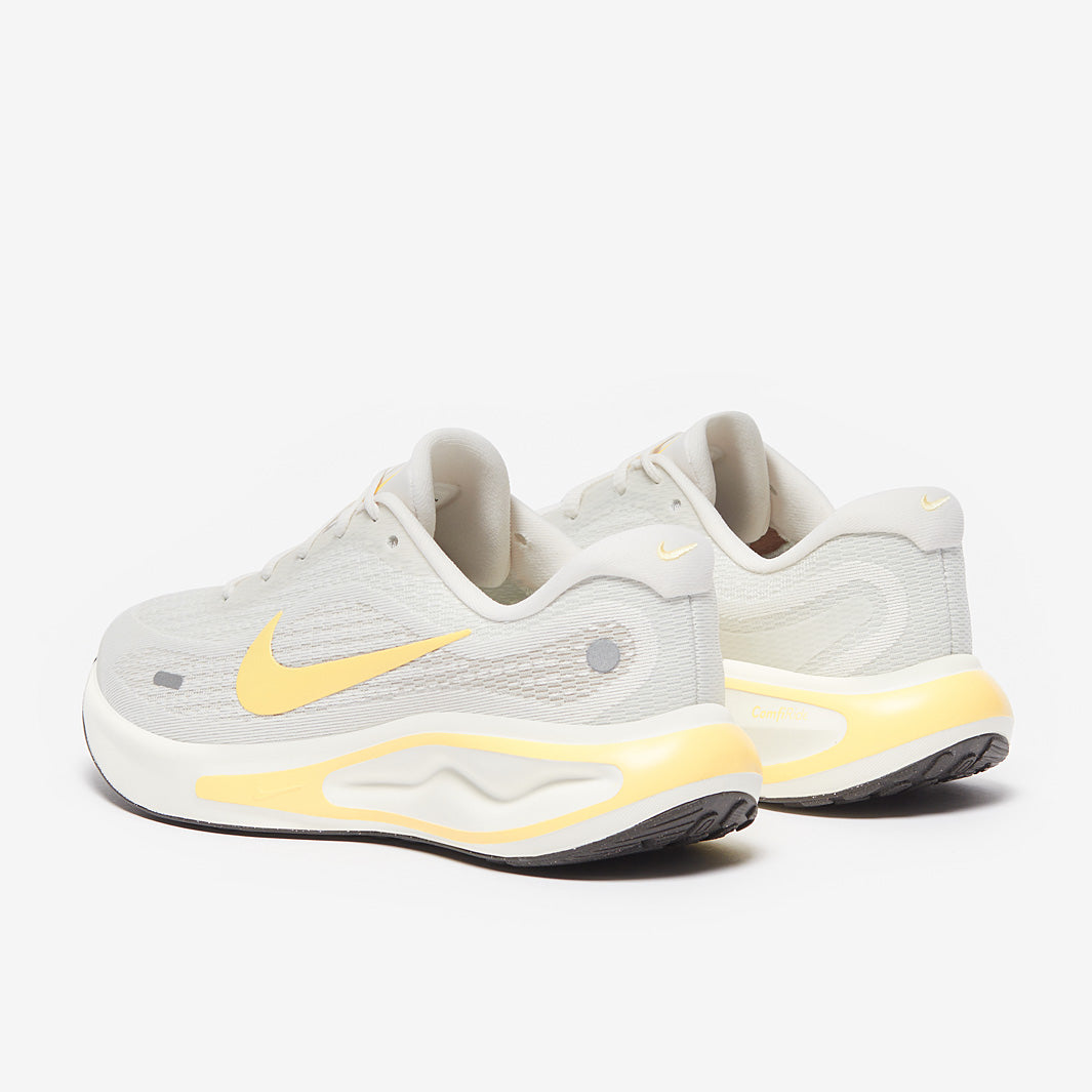 Nike Womens Journey Run