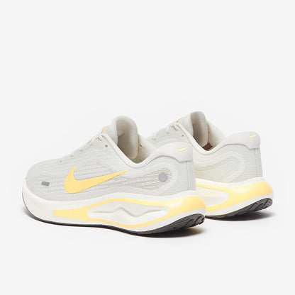 Nike Womens Journey Run