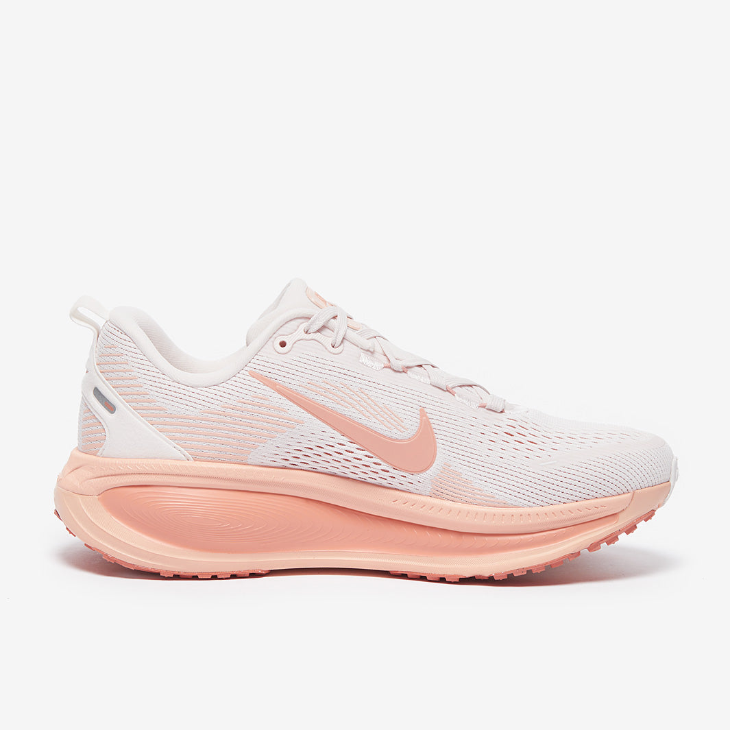 Nike Womens Vomero 18