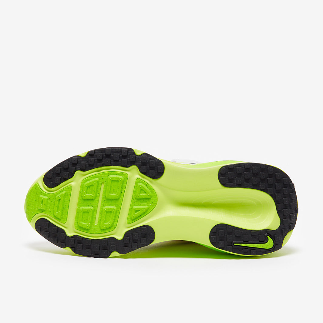 Nike Vomero 18