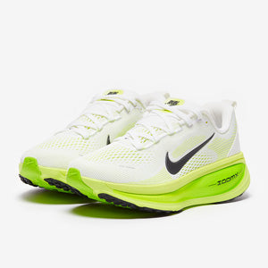 Nike Vomero 18