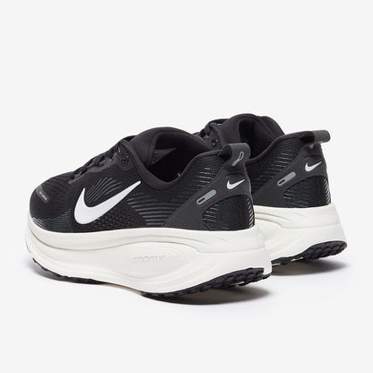 Nike Womens Vomero 18
