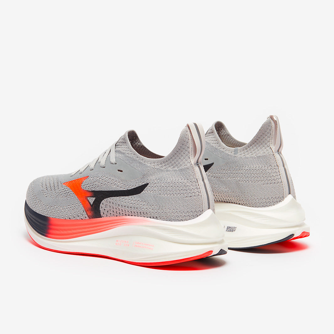 Mizuno Neo Zen