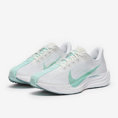 Nike Womens Pegasus Plus