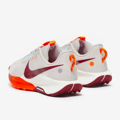 Nike Womens Pegasus Trail 5