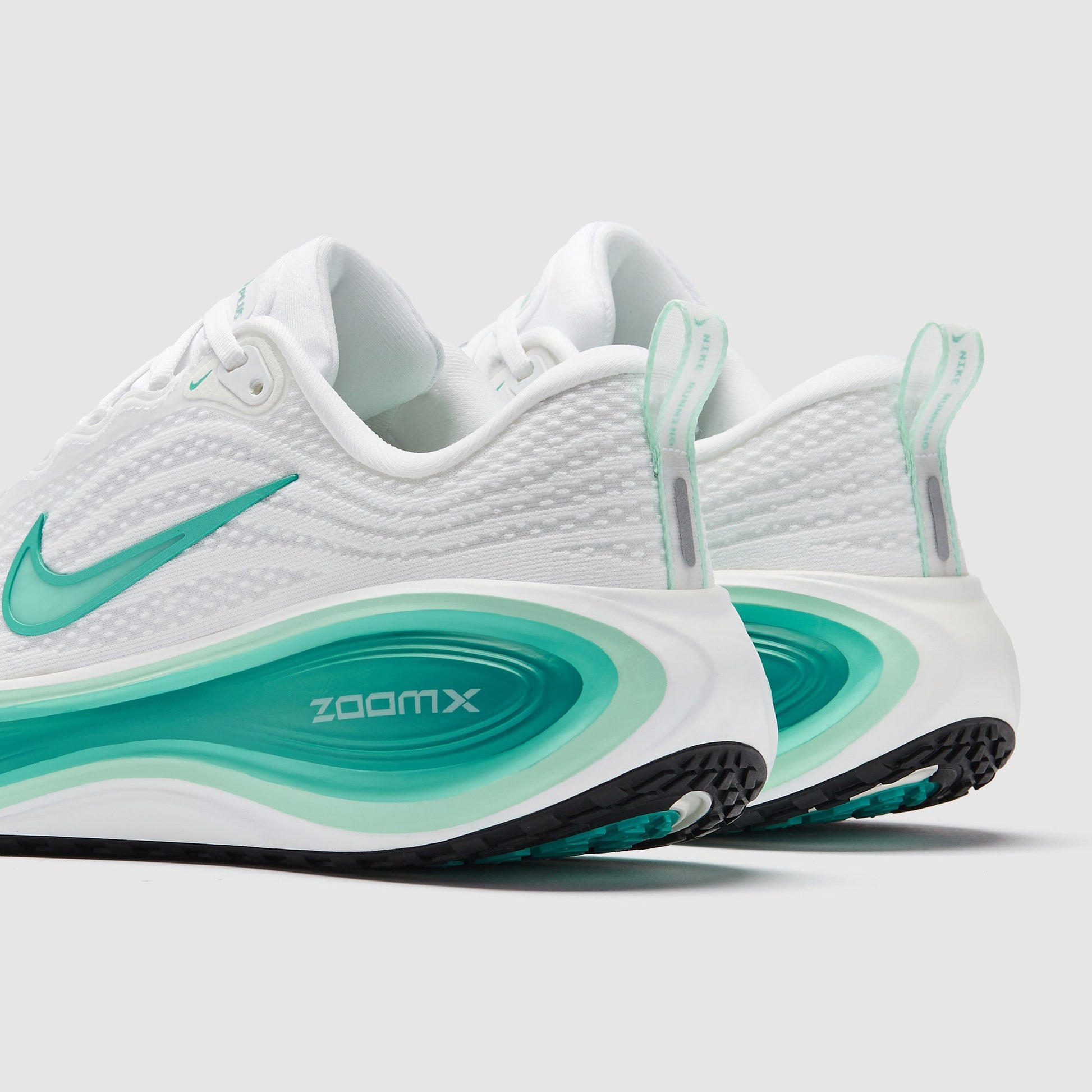 Nike Womens Vomero Plus