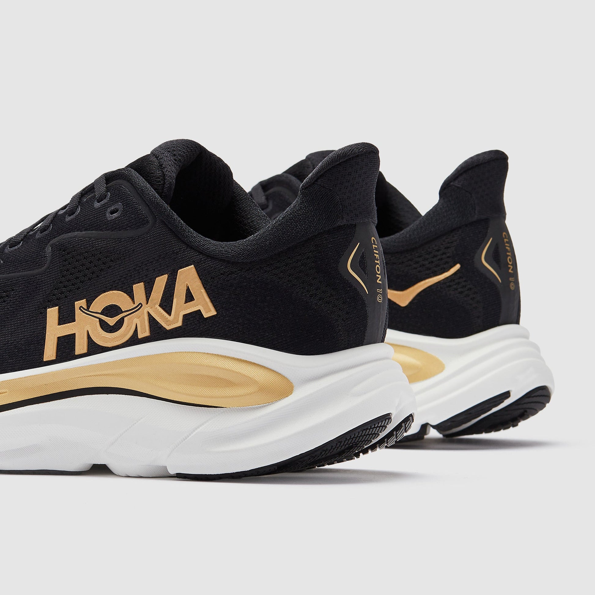 Hoka Clifton 10