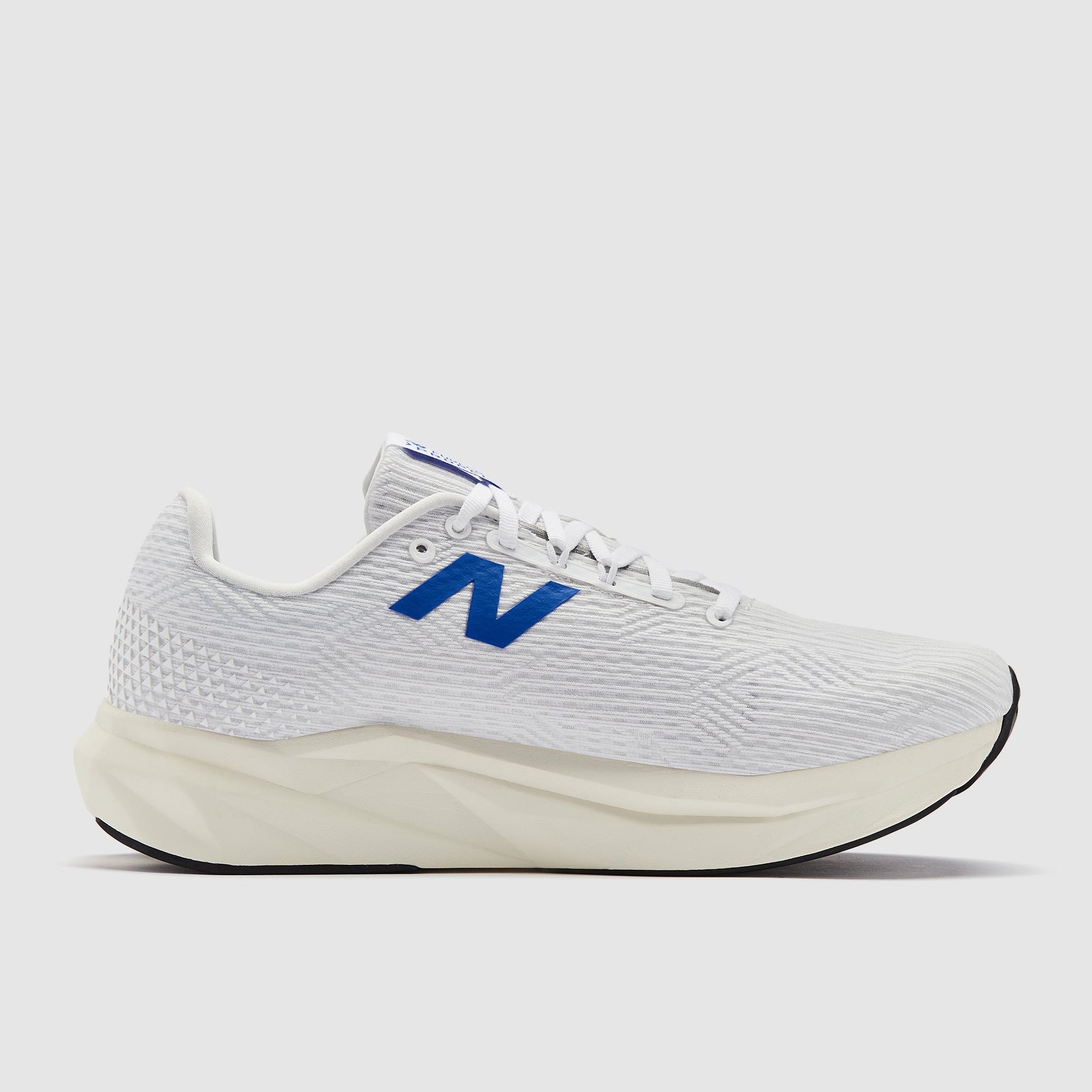 New Balance FuelCell Propel v5