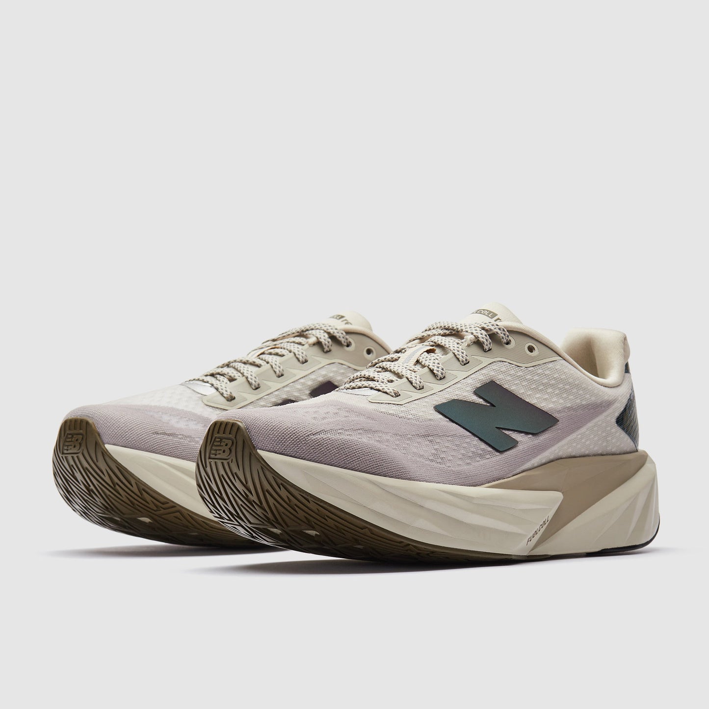 New Balance FuelCell Rebel v5