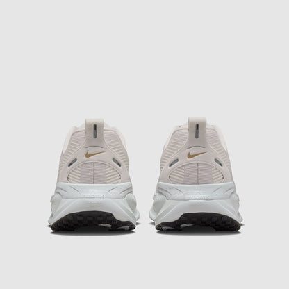 Nike Vomero 18