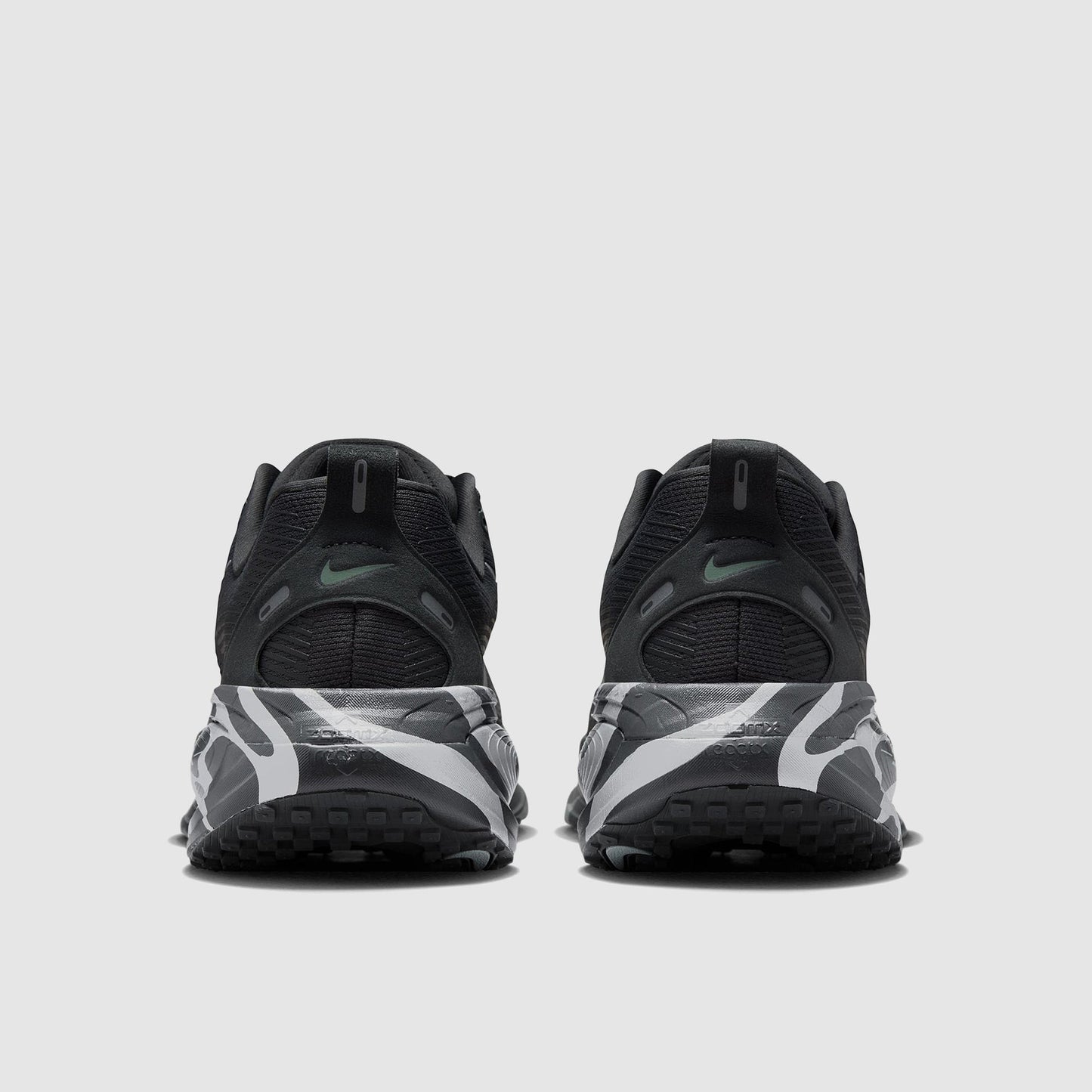 Nike Vomero 18