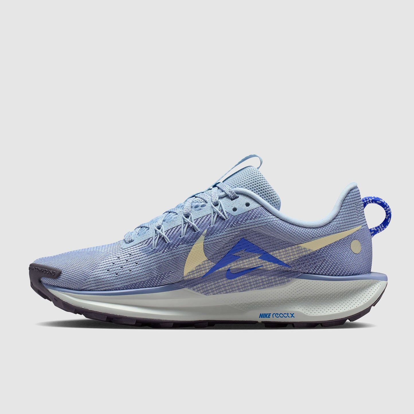 Nike Womens Pegasus Trail 5