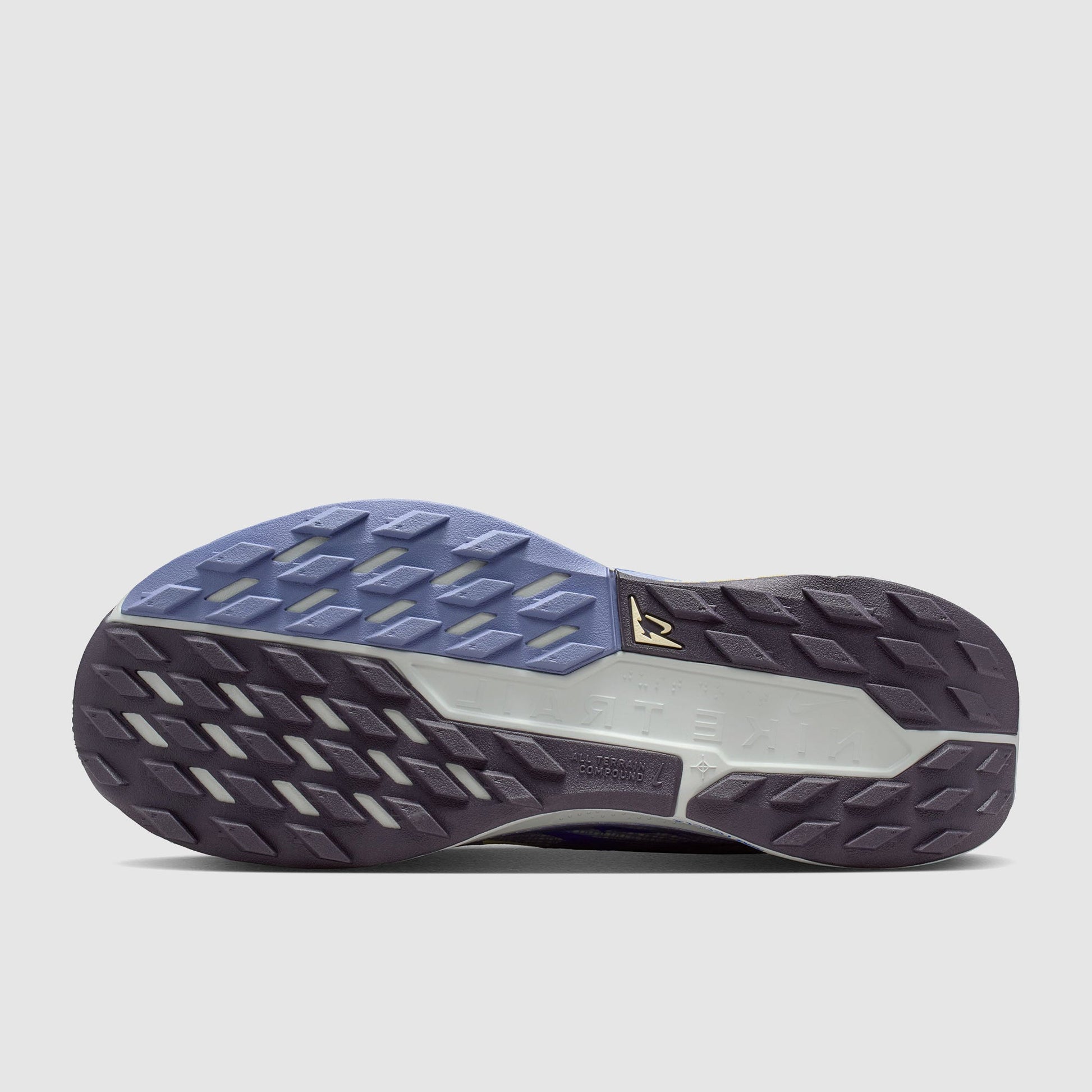 Nike Womens Pegasus Trail 5