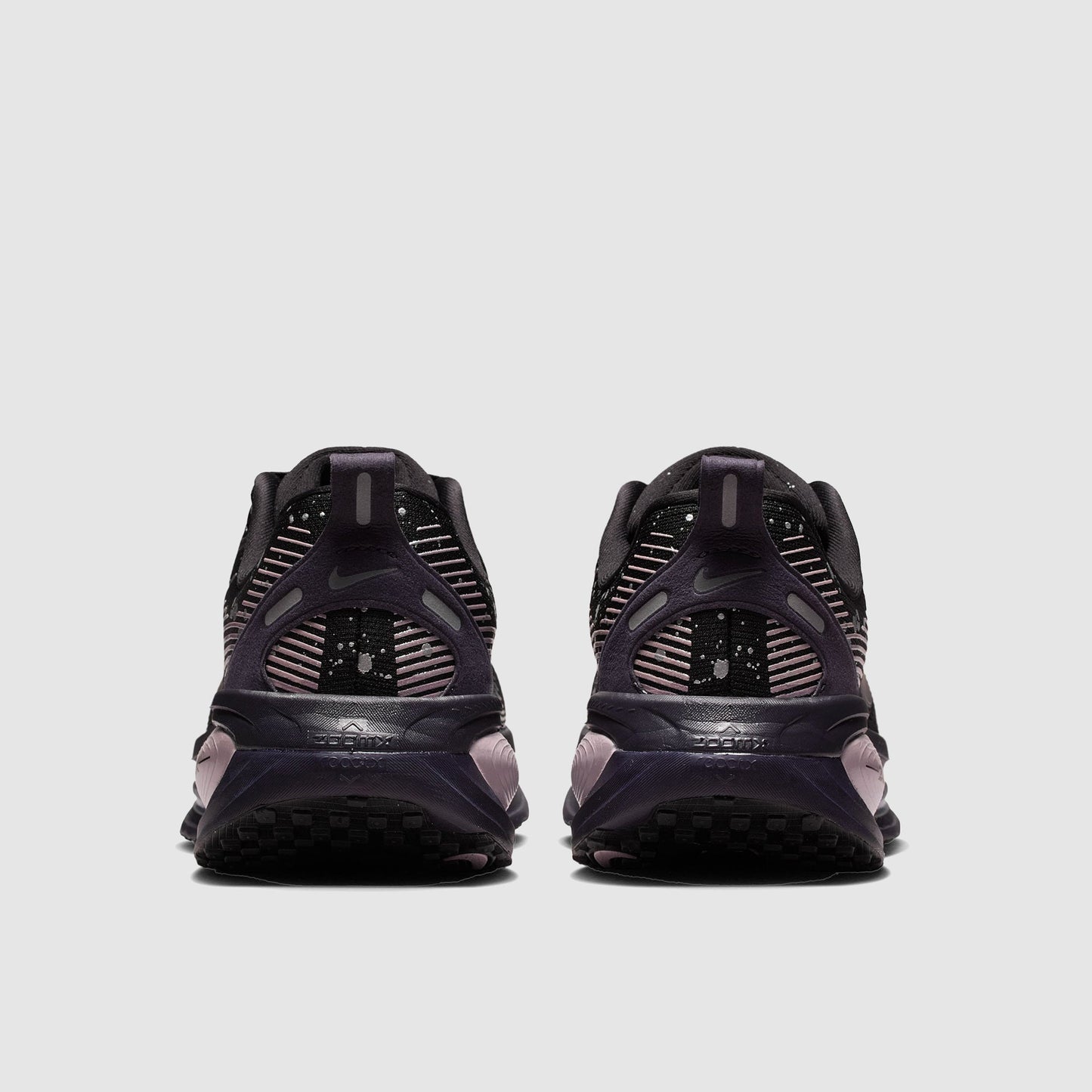 Nike Womens Vomero 18
