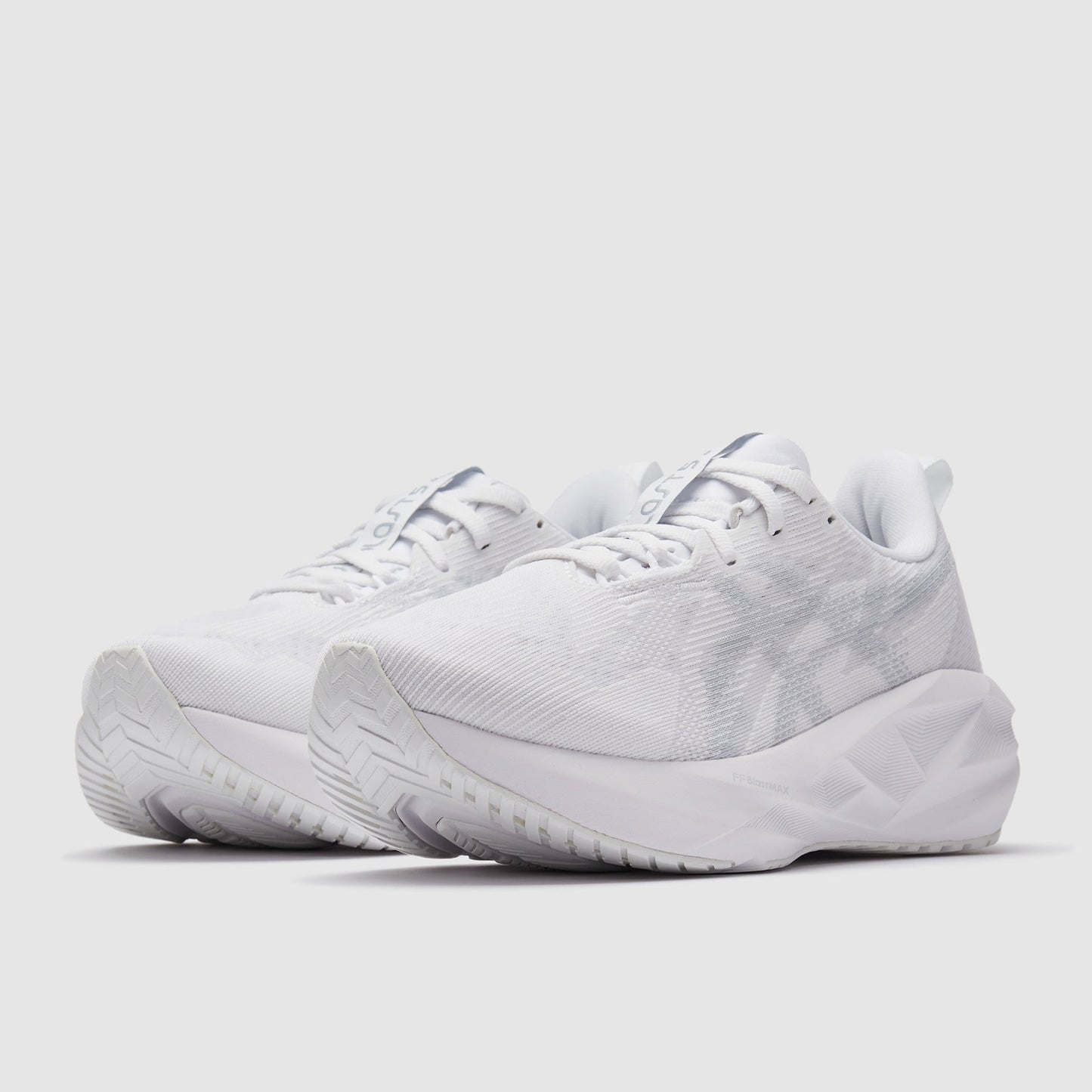 Asics Womens Novablast 5