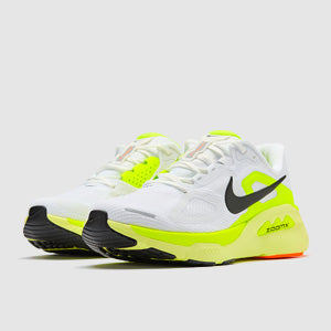 Nike Structure Plus